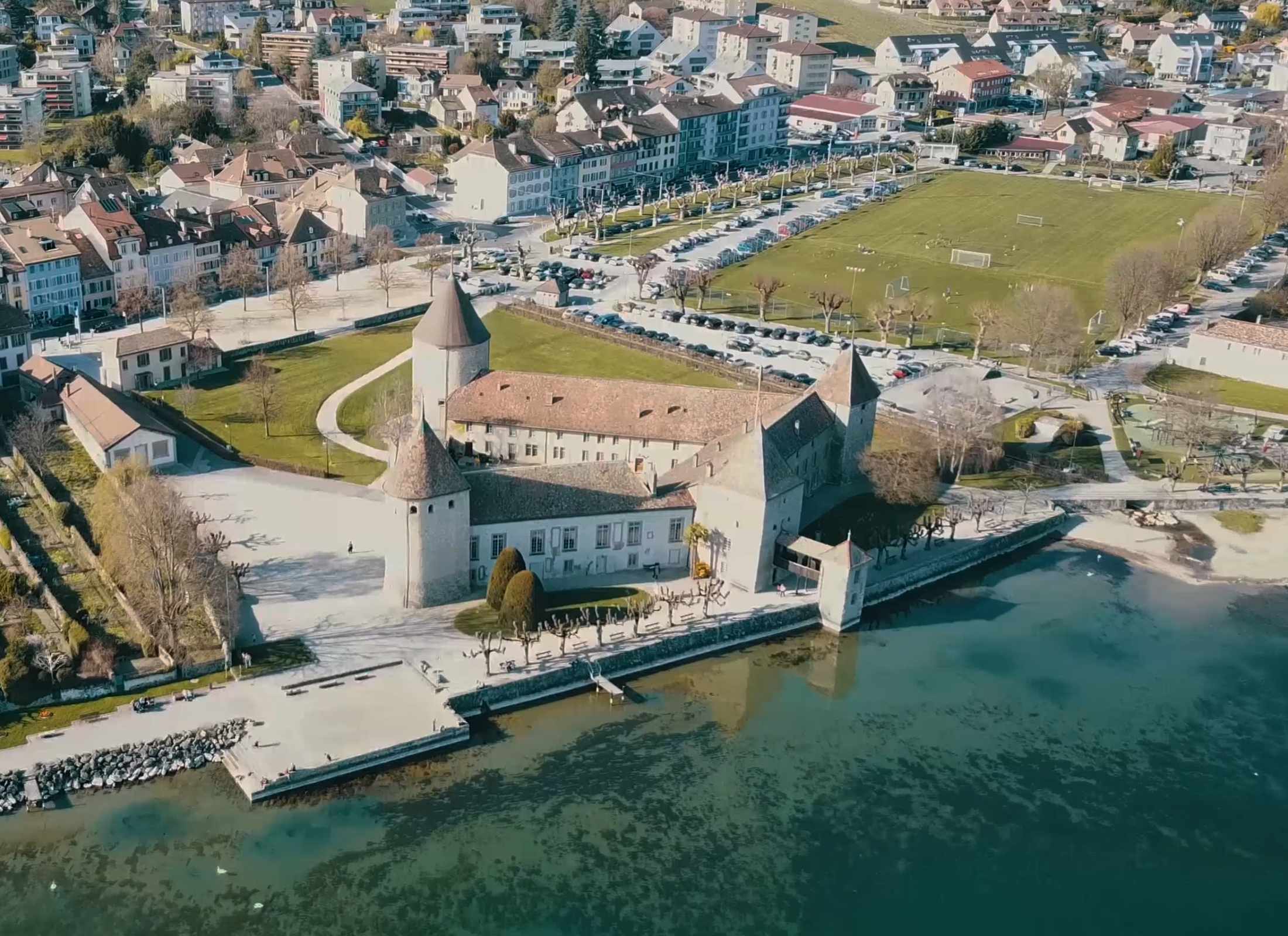 Chateau, commune de Rolle, piratage admin